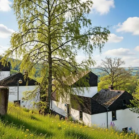 Family In Hambachtal Boutique *